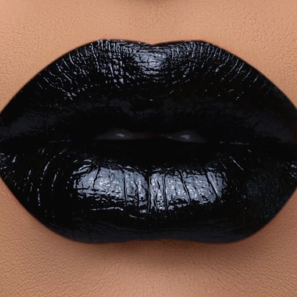 Aqua Lip Shine | Lipgloss - NICKA K NEW YORK Brand Color Smoky Black - Picture 2 of 5